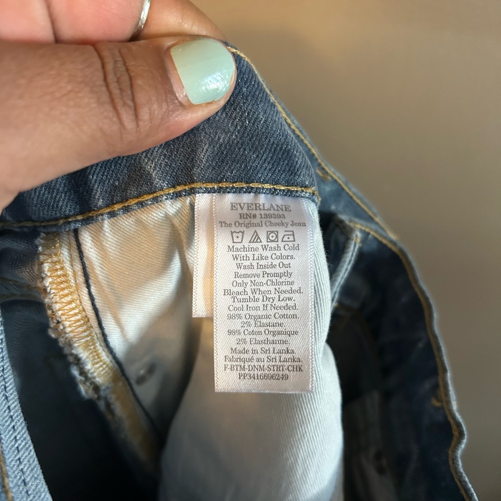 Everlane Jeans - The Original Cheeky Jean” Medium Blue Organic Cotton - Picture 6 of 10